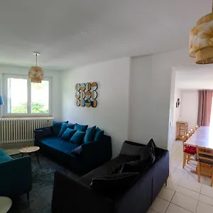  Hébergement de vacances Des Rosiers France
